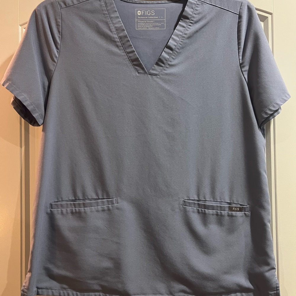 Figs Vapor Blue Women’s Scrub Set